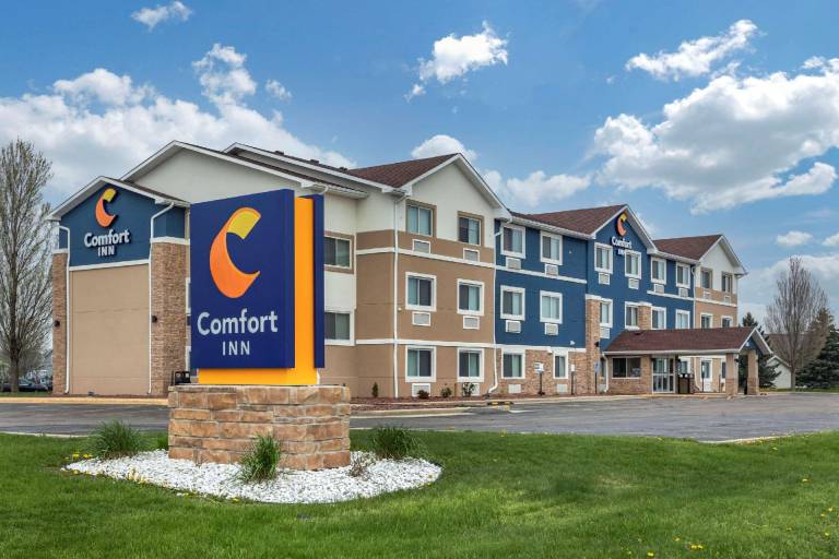 Comfort Inn Mount Pleasant - Racine in Mount Pleasant, WI