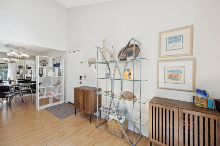 Fully equipped pleasant condo with pool & BBQ | Pets allowed — photo 5