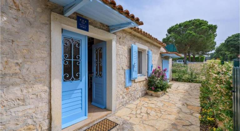 House with 2 rooms for 4 persons in Tar-Vabriga