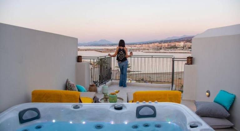 Child-friendly rental apartment with jacuzzi, private pool & BBQ | Close to the beach | Suitable for remote work | Dogs allowed — photo 4