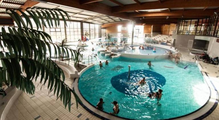 La Maison de la Douce Heure, 4 appartements climatises avec jardin au centre ville proche des Therme — photo 4