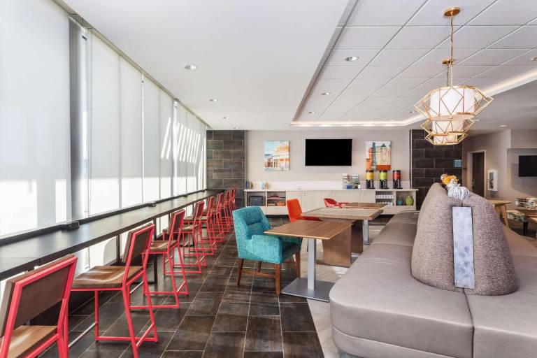 Home2 Suites by Hilton Cedar Rapids Westdale in Cedar Rapids, IA