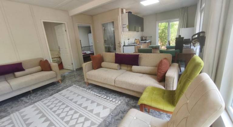 Beautiful house with patio, garden & barbeque | Good for workation | Pets allowed — photo 2
