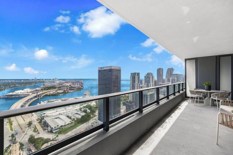 Condo  Miami