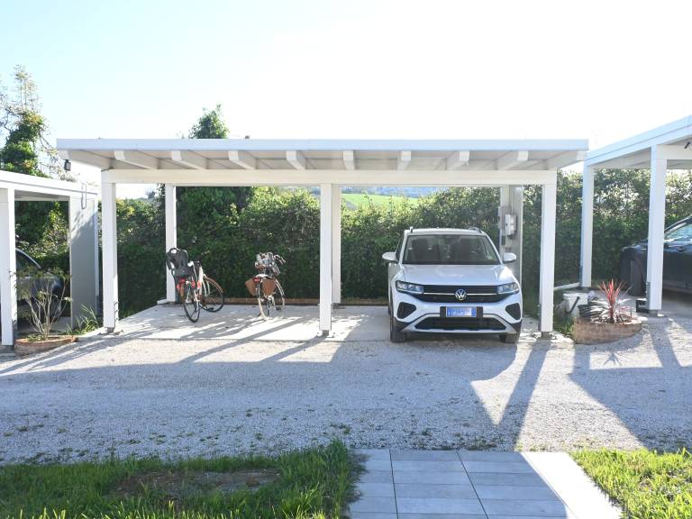 Fully equipped holiday apartment with garden | Garden view | Pet-friendly — photo 3