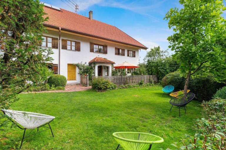 Gemütliches Ferienhaus in Tannenberg mit Grill, Terrasse und Garten