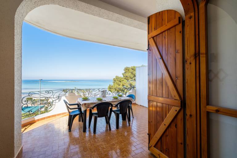 Holiday Home 'Villa Gaudì - Güell' with Sea View, Wi-Fi and Air Conditioning — photo 4