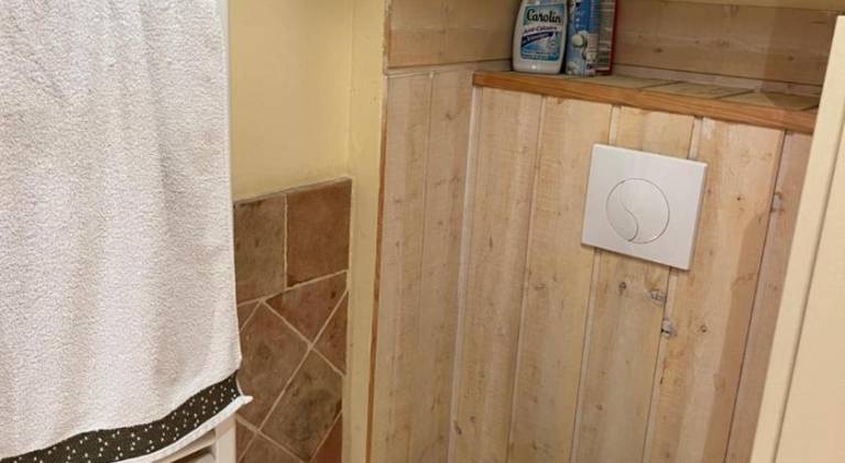 La fouasserie 1 grand lit parental et 1 clic clac 140 1 a 4 personnes — photo 4
