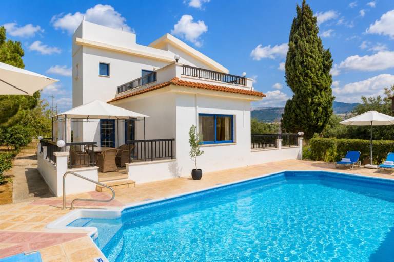 Villa Latsi