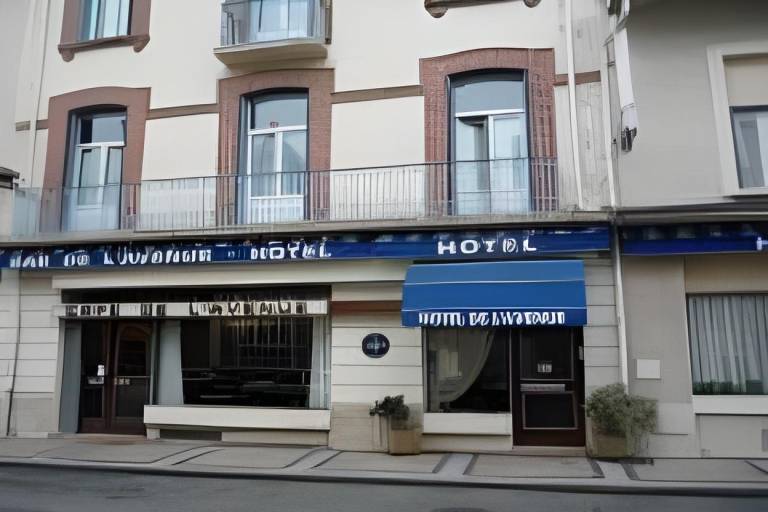 L'Hotel de l Avenue Tarbes in Tarbes