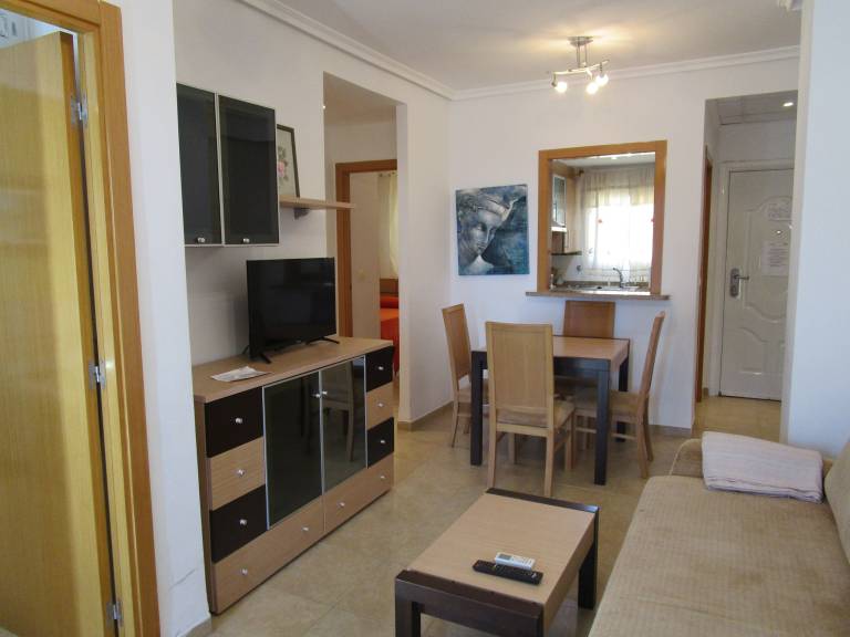 Holiday apartment with pool — photo 4