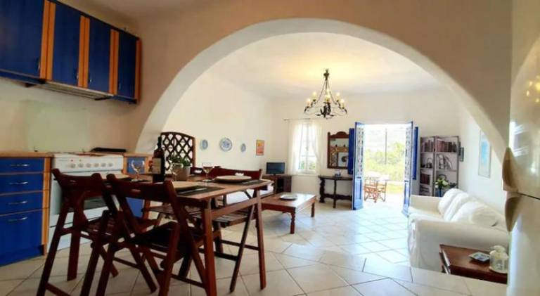 Holiday apartment with patio in Mykonos
