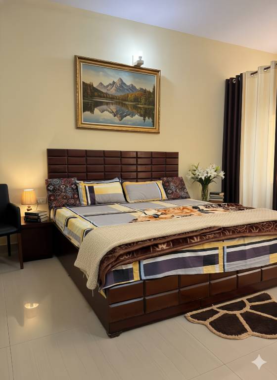 Rental apartment with pool, garden & patio in Vrindavan