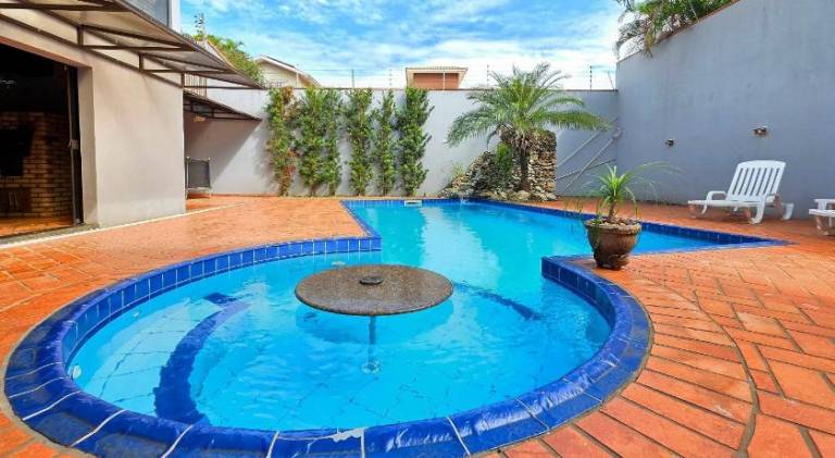 Vacation home with pool | Pet-friendly in Sao Roque