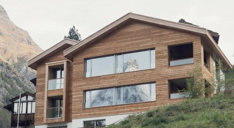 Apartment with sauna, patio & jacuzzi | Ski nearby | Good for workation | Pets are welcome in Zermatt