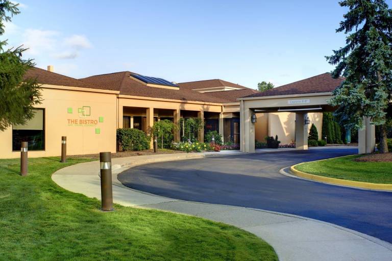 Courtyard by Marriott Detroit Warren in Warren, MI