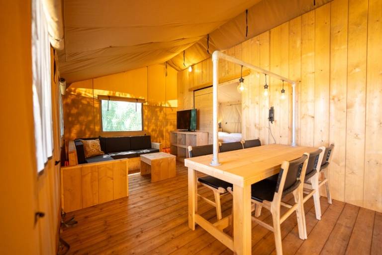 Tent | Pet-friendly — photo 2