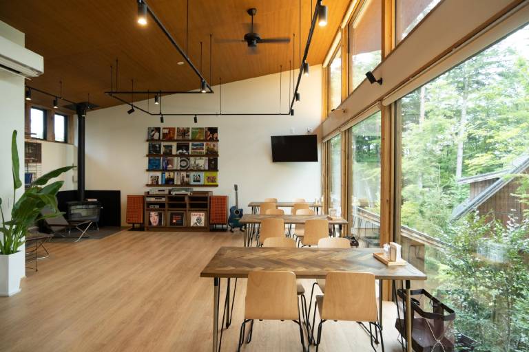 KARUIZAWA FOREST SEASONS VILLA — photo 3
