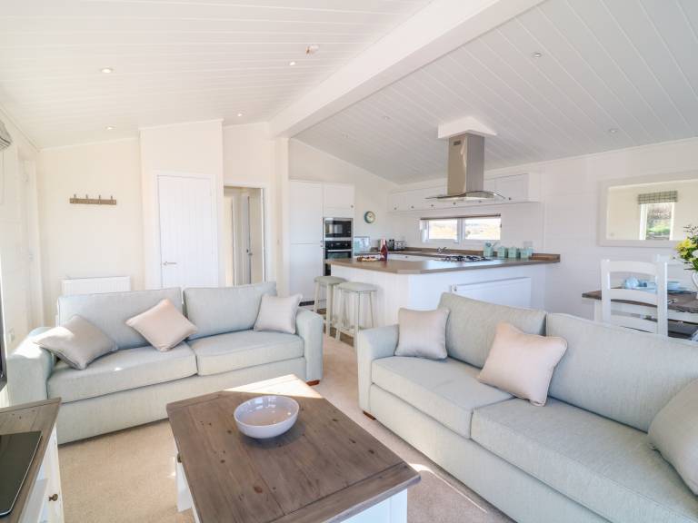 Child-friendly pleasant cottage with pool, barbecue & garden | Pets allowed — photo 4