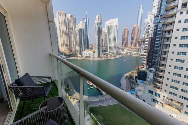 Condo  Dubai Marina