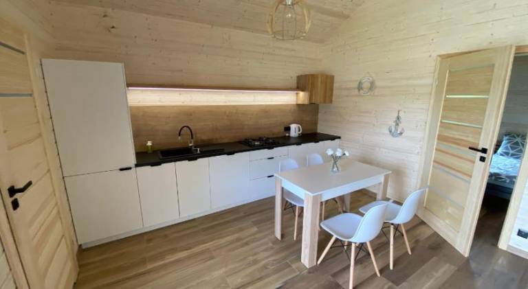 Pleasant vacation home with patio & yard | Close to the beach | Pets are welcome — photo 3