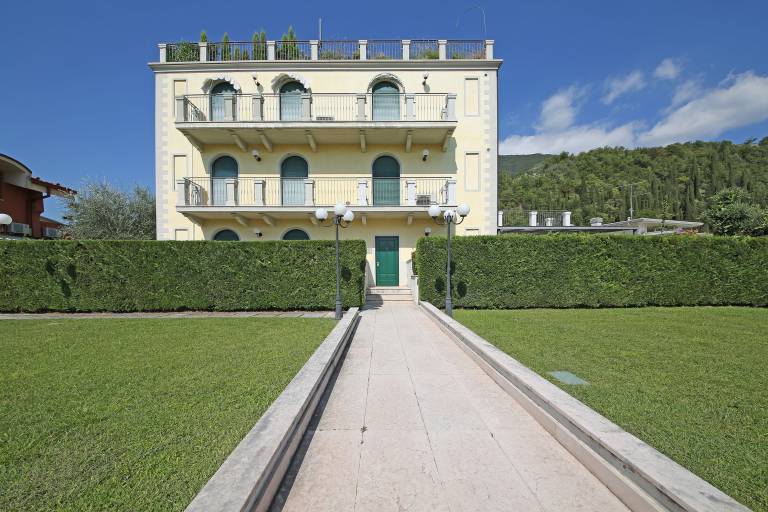 Apartment 'Villa Bornico Marisa' with Lake View, Wi-Fi and Air Conditioning — photo 2