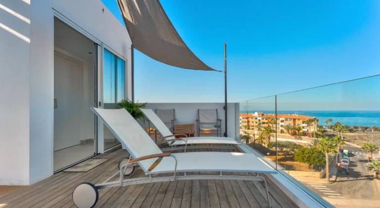 Fully equipped wonderful villa with grill, hot tub & garden | Close to the beach | Good for workation | Dogs allowed — photo 5