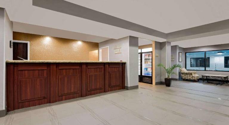 Hawthorn Extended Stay by Wyndham Columbus West — photo 4