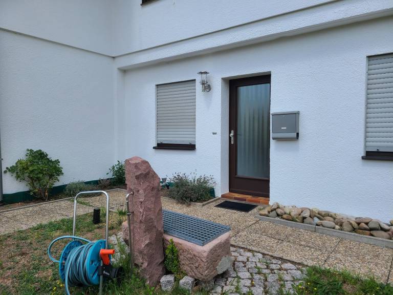 Holiday apartment with yard, terrace & BBQ | Garden view — photo 5