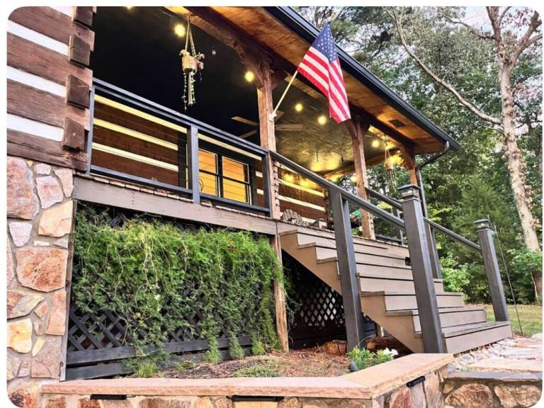 Cabin Mooresville