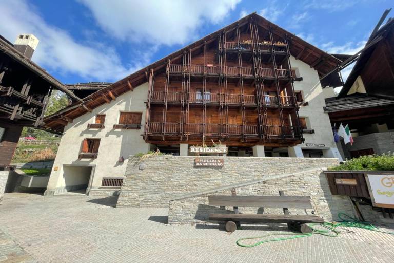 Grange Hike & Ski 19C Sestriere
