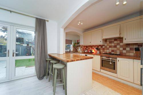 House Weybridge