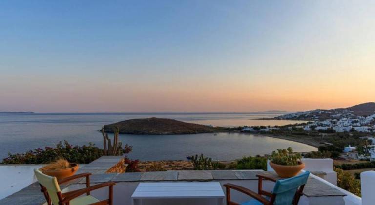Villa with garden & patio | Suitable for remote work in Tinos