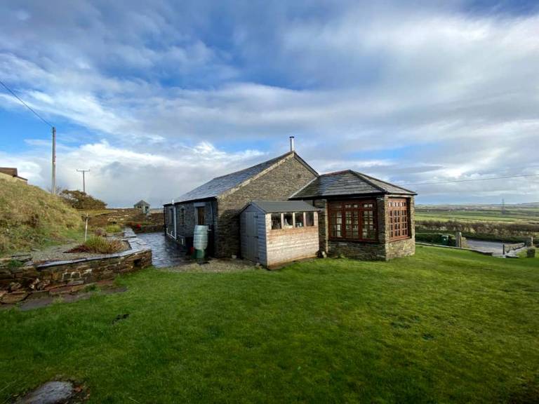 Quaint Countryside Cottage near the Coast in Cornwall, England — photo 2