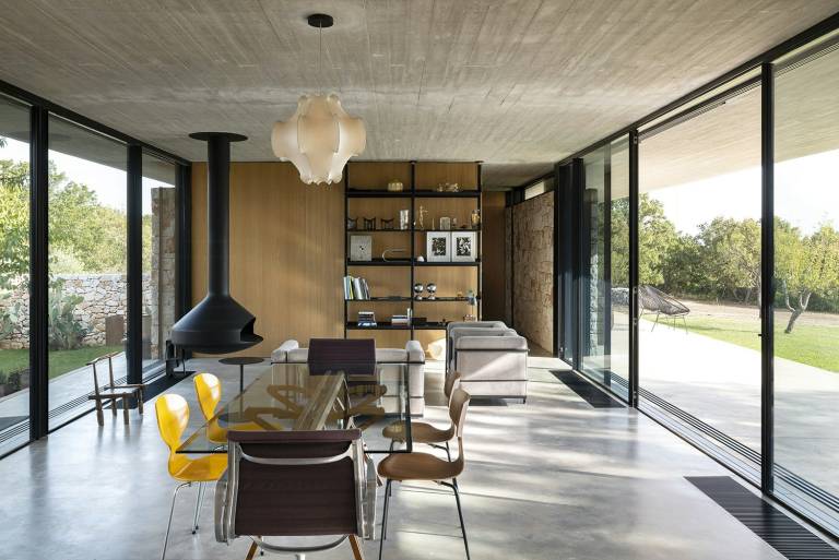 House with BBQ, yard & private pool | Suitable for remote work — photo 2