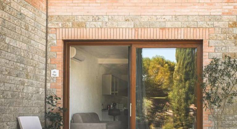 Apartment with terrace, yard & grill — photo 5