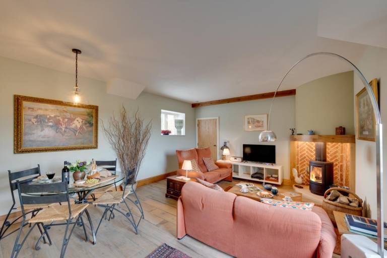 Fully equipped cottage with garden & BBQ | Dogs allowed — photo 2