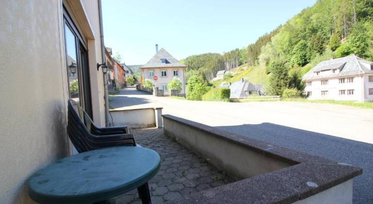 Holiday apartment with patio & barbecue | Pets allowed — photo 4
