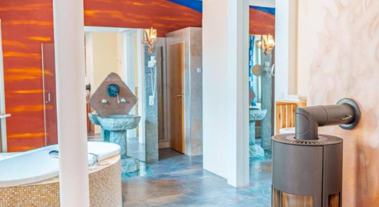 Penthouse mit Whirlpool, Sauna, Dachterrasse und Schwedenofen, air-condition — photo 5