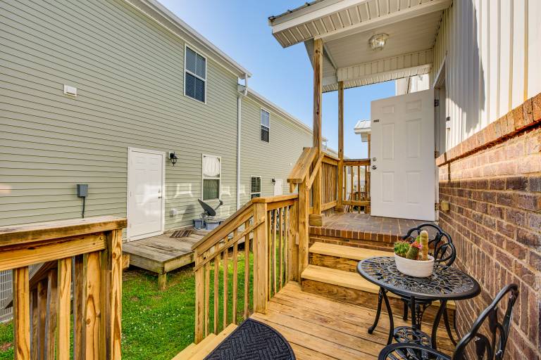 3 Mi to FSU! Pet-Friendly Townhome w/ Pool Access — photo 3