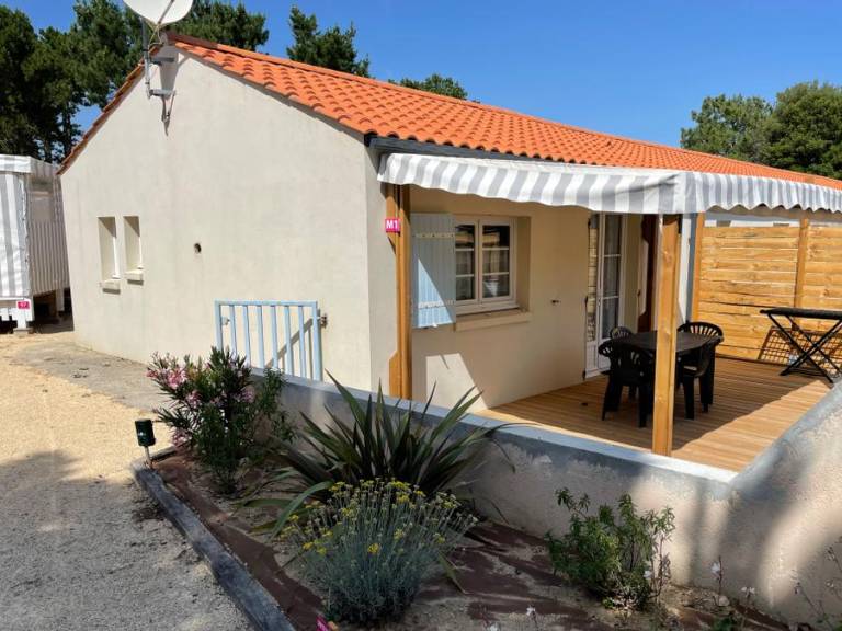 House with terrace & heated pool — photo 4