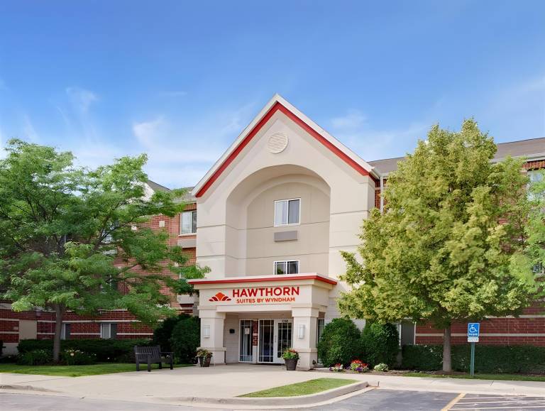 MainStay Suites Chicago Schaumburg in Rolling Meadows, IL