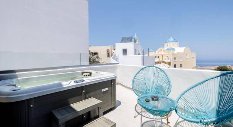 Oldtown Suites Fira — photo 4