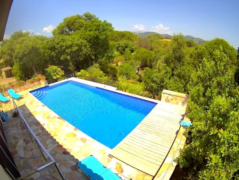Villa with yard, barbecue & private pool | Mountain view — photo 2