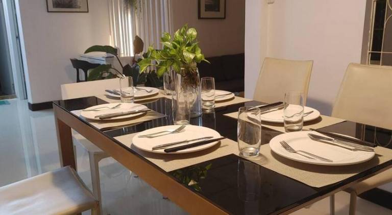 House with 3 rooms for 8 persons in Bangkok