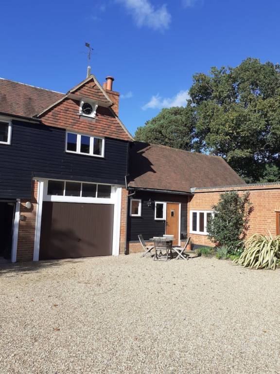 House  Shere