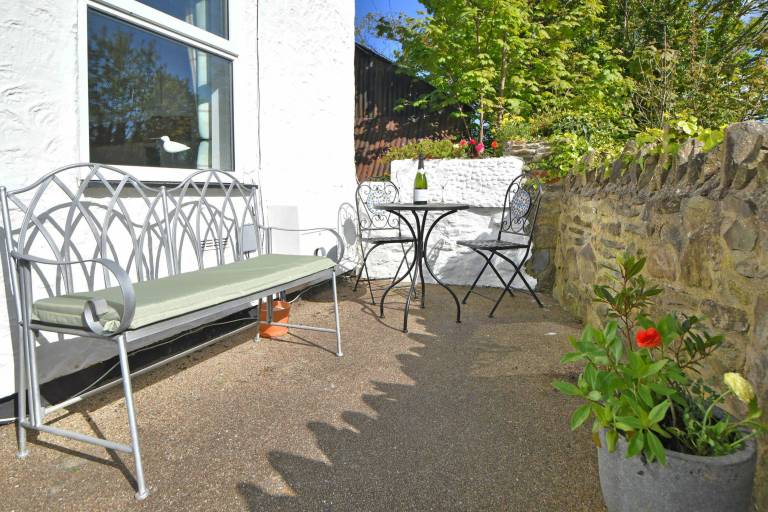 Fully equipped cottage with yard | Beach view | Pets are welcome — photo 2