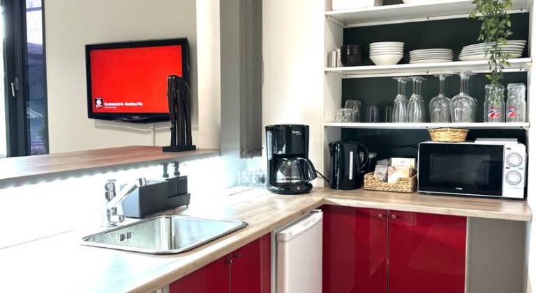 Luxury City Apartment with garden terrace, bm Garden Apartments no2, free parking — photo 4