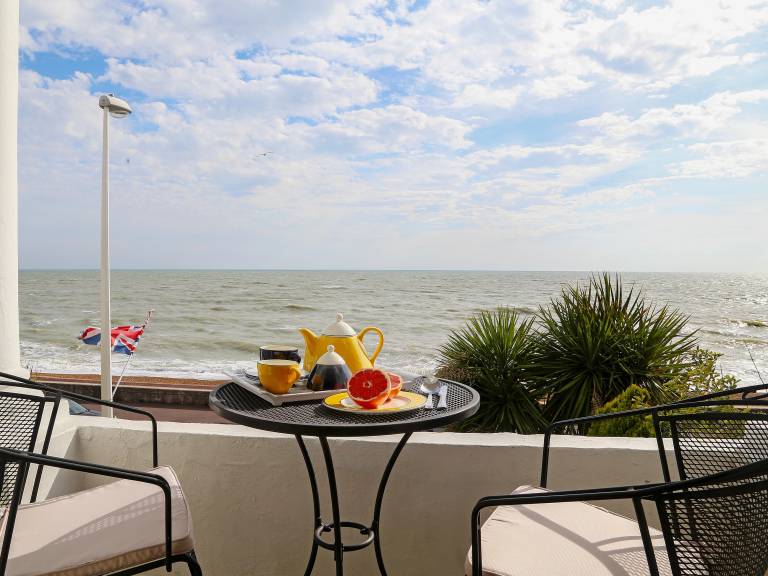 Family-friendly cottage | Beach view | Pets allowed — photo 2