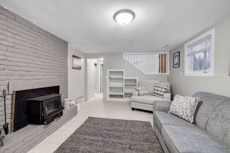 House Deephaven